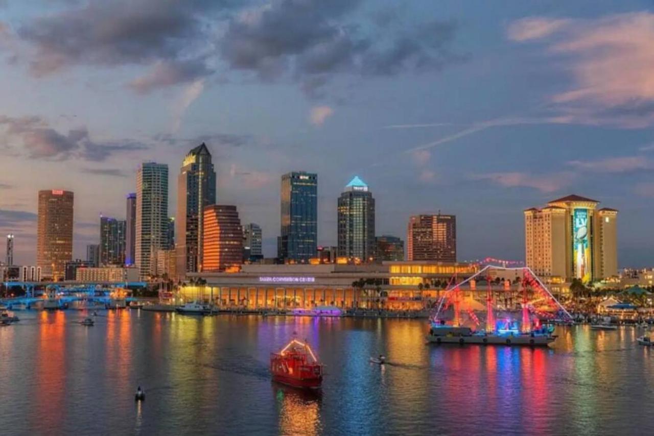 Bay Views From Your Balcony Beach Resort Tampa Buitenkant foto