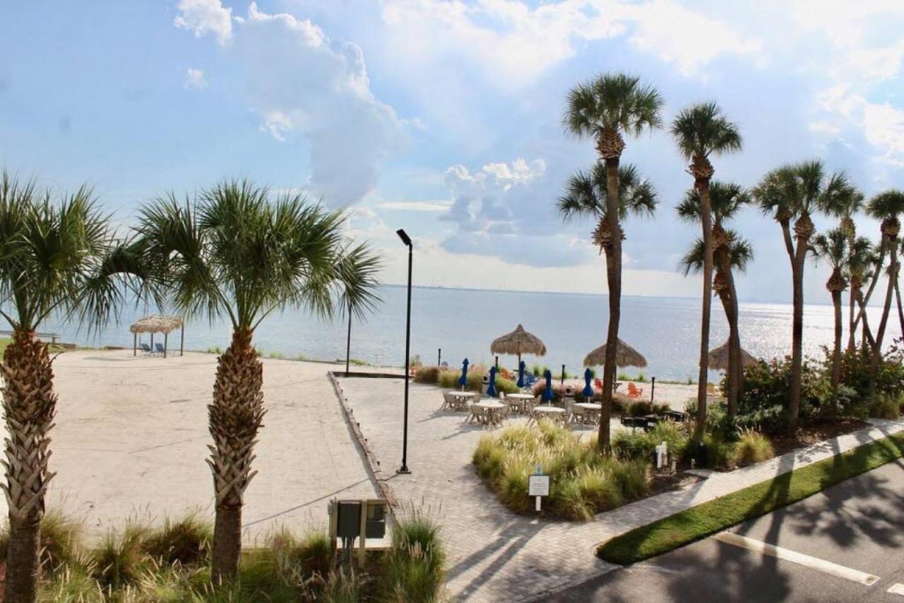 Bay Views From Your Balcony Beach Resort Tampa Buitenkant foto