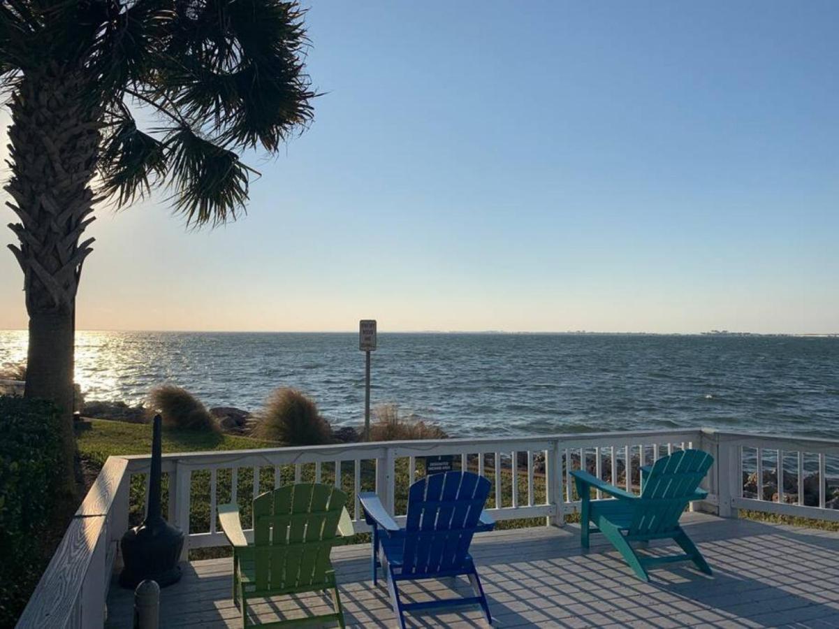 Bay Views From Your Balcony Beach Resort Tampa Buitenkant foto