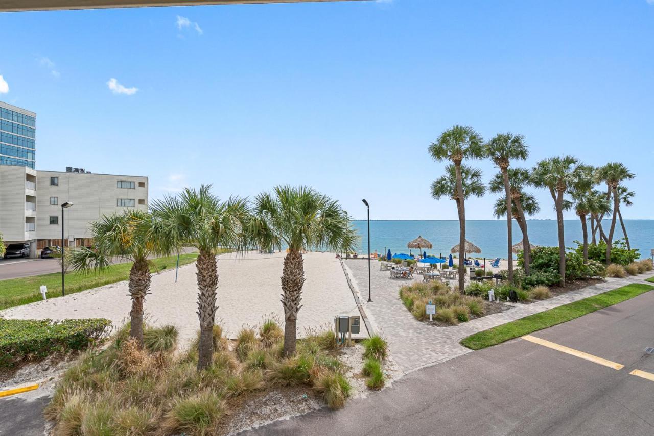 Bay Views From Your Balcony Beach Resort Tampa Buitenkant foto